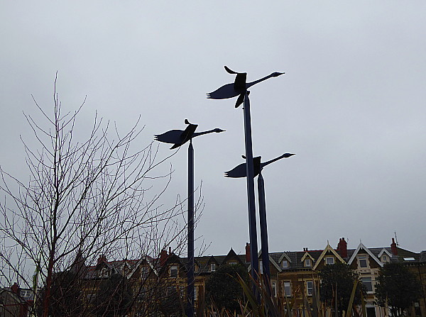 02 West Kirby geese sculpture